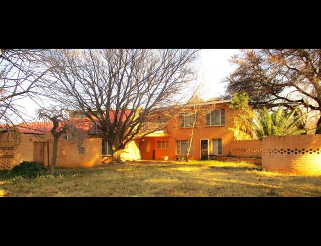 FARM FOR SALE IN BAINSVLEI